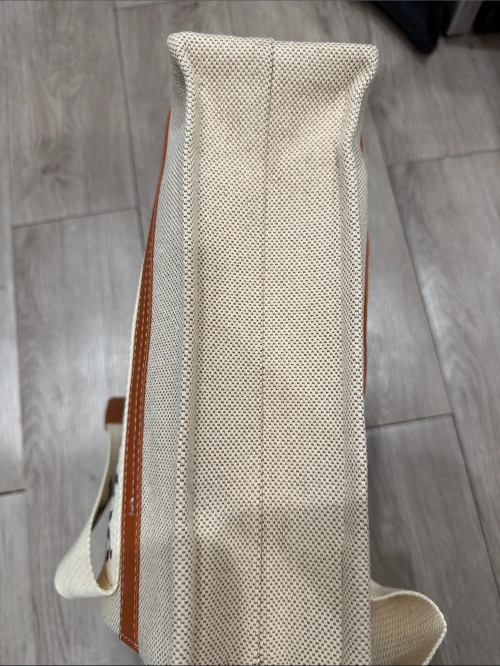 Woody Logo Printed Medium Tote Bag - Picture 8 of 8
